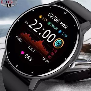 Men’s waterproof touchscreen smart watch